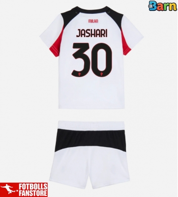 AC Milan Ardon Jashari #30 Bortatröja Barn 2025-26 Kortärmad (+ Korta byxor)